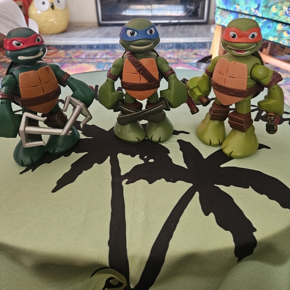 Teenage Mutant Ninja Turtle’s Lot of 3 Action Figures 2014 Viacom - Picture 1 of 10